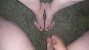 ดูหนังxxx Latina slut lets me shoot my cum all over her sexy feet lpar Cumshot rpar period 2024 ร้อน