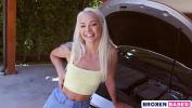 คริปโป๊ BrokenBabes Petite Elsa Jean Enjoys Ride On Big Black Cock ร้อน