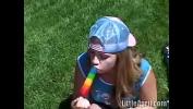 หนัง18 Cute Little April Outdoors Sucking A Popsicle ล่าสุด