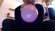 หนังเอ็ก Questi palloncini colorati fanno eccitare cosi tanto tua madre che ci squirta sopra come non mai ฟรี