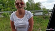 คลิปxxx Deutsche Mega Titten MILF Anhalterin Tatjana gibt ihm Blowjob im Auto zum Dank German MILF ร้อน 2024