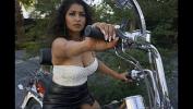 คลิปโป๊ออนไลน์ Sexy Bhabi gets naked on Bike Maya 3gp