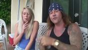 หนังโป๊ Pretty blonde nympho Brynn Tyler likes to cigarette fefore hot sex with handsome dude Mp4 ล่าสุด