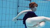 คลิปโป๊ Lenka super hot slut underwater ร้อน