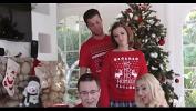 ดูหนังav Hot stepsister handjob front stepmom and stepdad Mp4