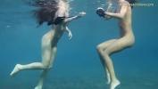 คลิปโป๊ Underwater in the sea babes enjoy themselves 2024