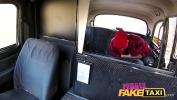 หนัง18 Female Fake Taxi Skater punk fucks cute petite babe to orgasm on backseat 3gp ฟรี