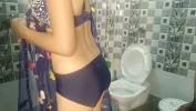 หนังเอ็ก Desi indian savita First time fucking in bathroom With hindi sexy audio Mp4 ล่าสุด