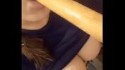 คลิปโป๊ Slutty Teen Sucks A Wooden Dildo For Fun ร้อน