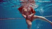 หนังโป๊ Simonna sexy naked swimming ร้อน