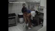 ดูหนังav Flagra em video mostra homem fazendo sexo com cozinheira no restaurante ร้อน 2024