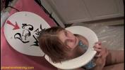 หนังxxx Teen piss whore Dahlia licks the toilet seat clean ล่าสุด 2024