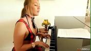 คริปโป๊ Colegiala tocando el piano Aj Applegate 3gp ฟรี