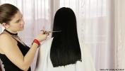 ดูหนังav Girl has her hair cut as punishment for using her sister apos s hairbrush ร้อน 2024