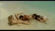 ดูหนังโป๊ Gilda Roberts hardcore outdoor threesome on the beach 3gp