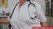 คลิปโป๊ออนไลน์ Brunette practical nurse examining her vagina Mp4 ฟรี