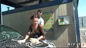 คริปโป๊ Beautiful french brunette in fishnet anal fucked outdoor at the carwash