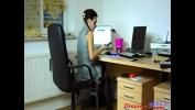 หนังxxx Hot secretary MILF gets banged in the office ฟรี