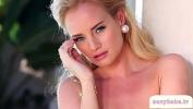 คลิปxxx Blonde amateur strips off for Playboy ล่าสุด