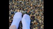 ดูหนังav Playing with my feet in white socks with pebbles on the beach Mp4 ล่าสุด