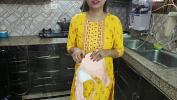 หนังเอ็ก Desi bhabhi was washing dishes in kitchen then her brother in law came and said bhabhi aapka chut chahiye kya dogi hindi audio 3gp ล่าสุด