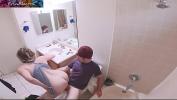 หนัง18 Masturbating stepmom in the bathroom invites stepson in for sex ล่าสุด