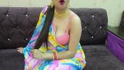 หนัง18 Desi Indian Saara bhabhi ne devar ko Diya first experience saree khol ke uska khada lund dalwaya aapni gaand diye pure maze