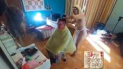 คลิปโป๊ Compilation period Nudist barbershop period Nude lady hairdresser in an apron makes client to strip period Naked barber period L5 ล่าสุด 2024