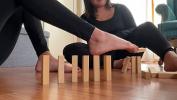 ดูหนังxxx Playing Jenga with our feet Mp4 ฟรี