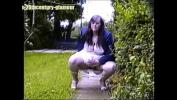 หนังav Bank manager Elizabeth Hogben pees in her back garden ดีที่สุด ประเทศไทย