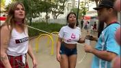 คลิปxxx Passeando com garotas com coleiras no centro de sao paulo sol Mulheres na coleira em Exibicionismo na rua sol gostosas de coleira na rua Mp4 ฟรี