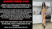 คริปโป๊ Sexy maid Hotkinkyjo take big bottle in her anal hole amp prolapse in the kitchen ร้อน