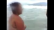 คริปโป๊ Mary esposa cadelona se exibindo peladinha na praia de dia em Praia Grande SP comma pra todos verem e maridao Alexandre filma tudo 3gp ล่าสุด