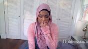 คลิปโป๊ออนไลน์ Chubby Hijab Girl Wants Me To Pop Her Cherry ร้อน 2024