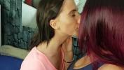 หนังโป๊ Hot Lesbian Kissing Lou Nesbit comma Lia Louise 3gp