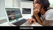 คลิปโป๊ฟรี April Olsen Makes Money With Crypto With Her Stepdad apos s Help Decides To Reward Him With Pussy Mp4