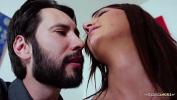 คริปโป๊ To get back at her cheating boyfriend a sweet brunette fucks his horny best friend 3gp