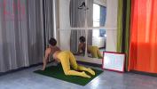 คลิปโป๊ฟรี Regina Noir period Yoga in yellow tights doing yoga in the gym period 1 2024