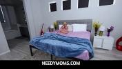 ดูหนังโป๊ NeedyMoms Tiny Nympho StepSis Kiara Cole ร้อน