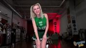 หนัง18 Eighteen year old blonde cheerleader Britt Blair notices coach has a boner excl Mp4 ล่าสุด