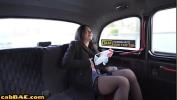 คริปโป๊ Pregnant slut deepthroats and rides taxi driver outdoor 3gp