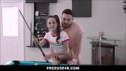 คริปโป๊ FreeUse4K Tiny Freeuse Teen Is Freely Used By Roommate During Billiards Chores Bet Freya von Doom Mp4 ล่าสุด