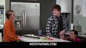 หนังเอ็ก NeedyMoms Stepmom Penny Barber catches stepson Tyler Cruise fucking a can of raw dough and helps him out Mp4 ล่าสุด