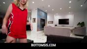 คลิปโป๊ BottomSis Horny Stepsis On The Loose Claire Roos ร้อน