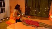 ดูหนังxxx Girlfriends Explore Sensual Touch Massage Techniques 3gp ฟรี