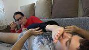 ดูหนังxxx Hot stepmom Anna gives blowjob and footjob for stepson 2024 ร้อน