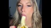 หนังเอ็ก Sexy Latina Eats Banana TikTok Challenge 2024 ร้อน