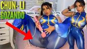 คลิปโป๊ Sexy cosplay girl dressed as Chun Li from street fighter playing with her htachi vibrator cumming and soaking her panties and pants ahegao ร้อน 2024