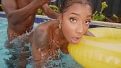 หนังxxx Ebony babe Sarai Minx gets fucked in the pool excl black porn ล่าสุด 2024