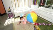 คริปโป๊ Tiny Stepsis Gets A Pair Of Balls To Play With Kimmy Kim Mp4